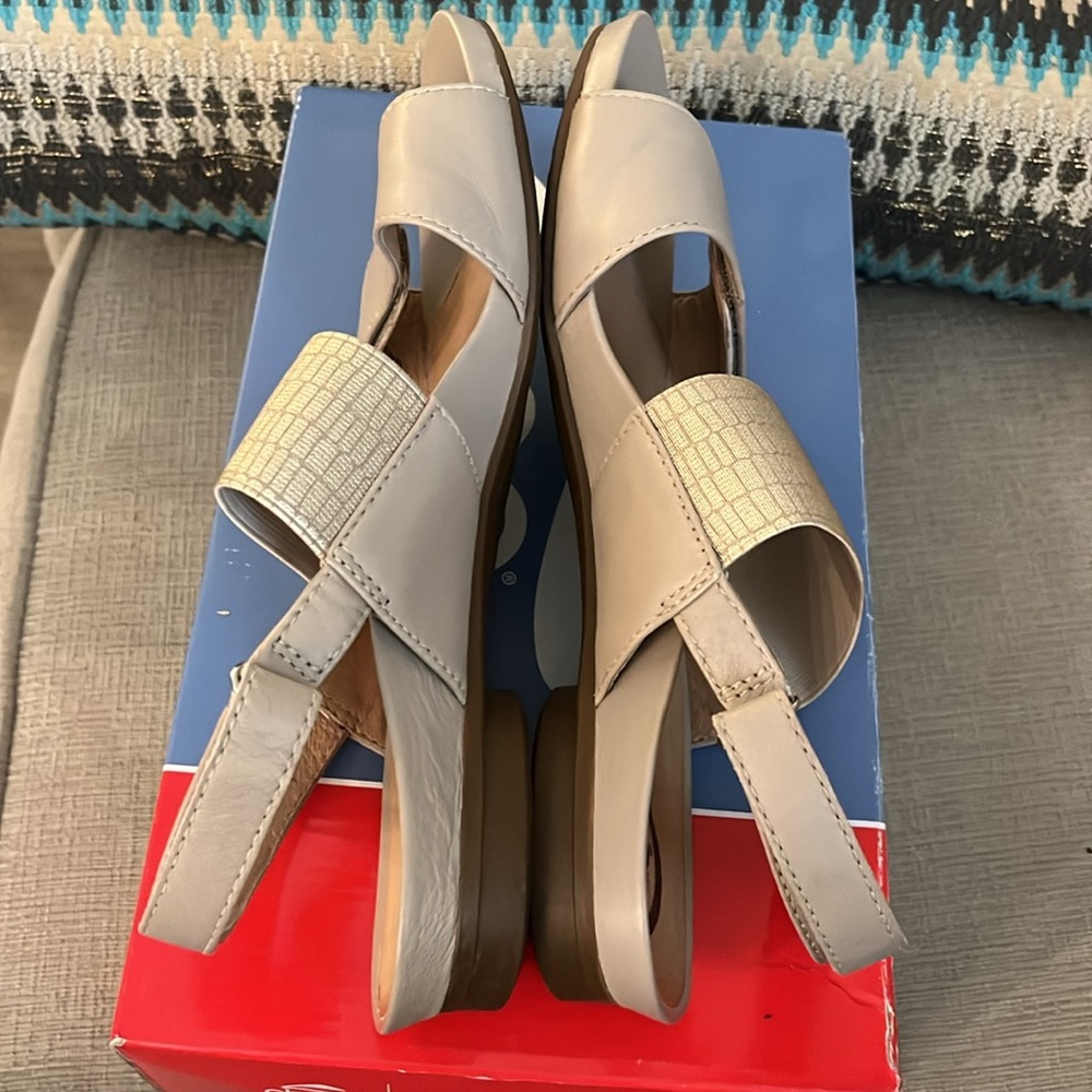 ABEO by Walking Co. Shannon Cobblestone Sandals NIB - Picture 3 of 9